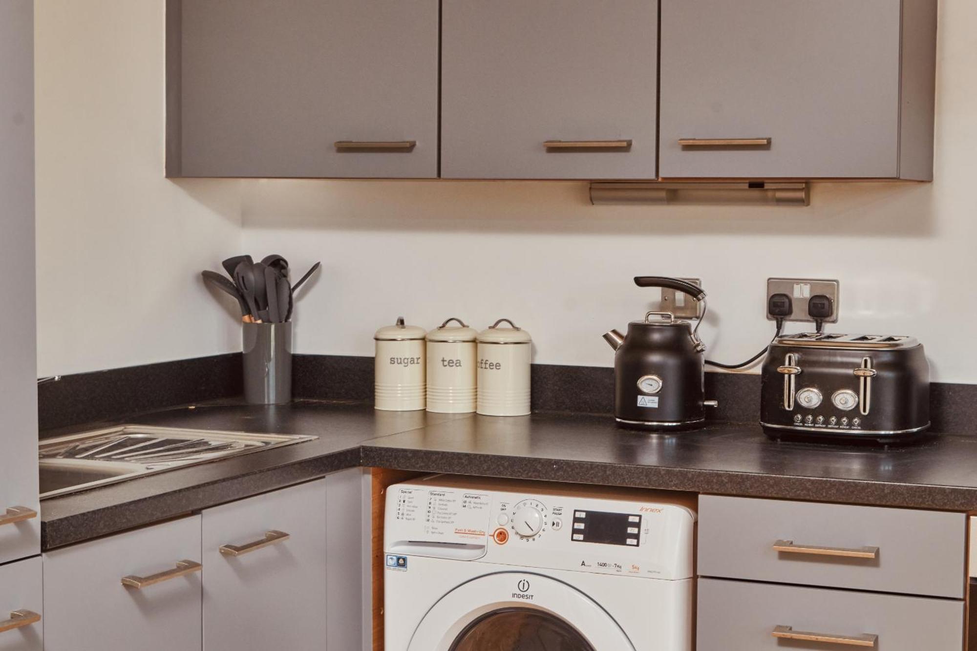 Central Leeds Dock Apt, Free Secure Parking! 2 Bed Εξωτερικό φωτογραφία